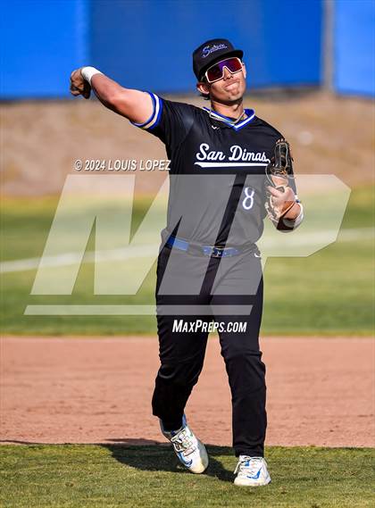 Thumbnail 3 in San Dimas @ Charter Oak photogallery.