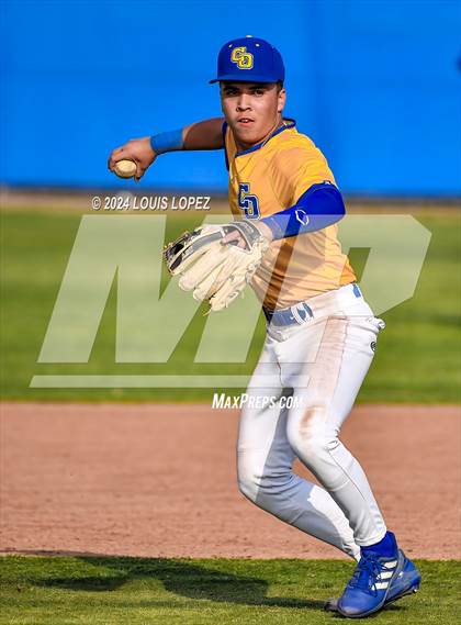 Thumbnail 1 in San Dimas @ Charter Oak photogallery.