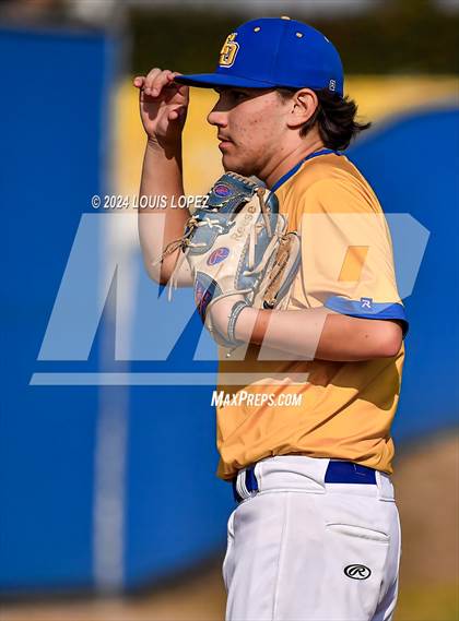 Thumbnail 3 in San Dimas @ Charter Oak photogallery.