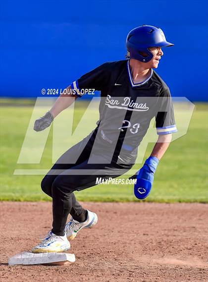 Thumbnail 1 in San Dimas @ Charter Oak photogallery.