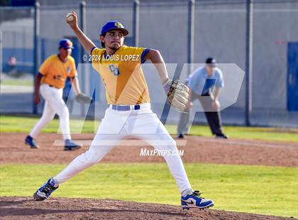 Thumbnail 3 in San Dimas @ Charter Oak photogallery.