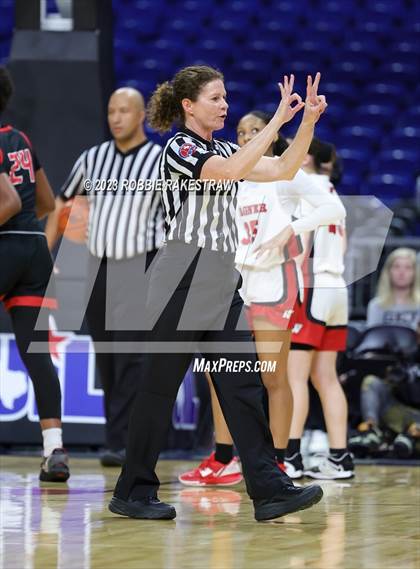 Thumbnail 1 in Wagner vs. Liberty (UIL 5A Basketball State Semifinal) photogallery.