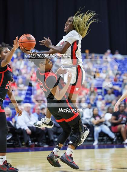 Thumbnail 2 in Wagner vs. Liberty (UIL 5A Basketball State Semifinal) photogallery.
