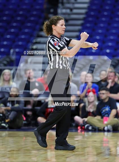 Thumbnail 2 in Wagner vs. Liberty (UIL 5A Basketball State Semifinal) photogallery.
