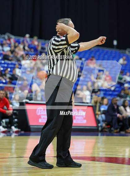 Thumbnail 3 in Wagner vs. Liberty (UIL 5A Basketball State Semifinal) photogallery.