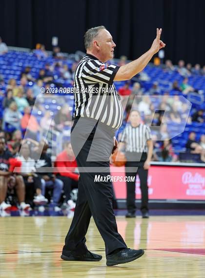 Thumbnail 2 in Wagner vs. Liberty (UIL 5A Basketball State Semifinal) photogallery.