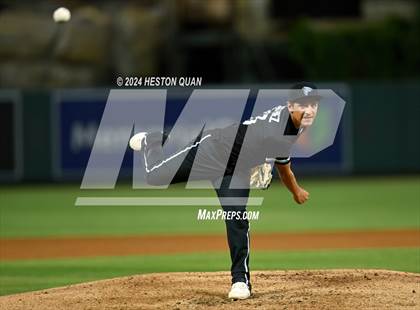 Thumbnail 1 in Santa Ana Valley vs. Rolling Hills Prep (Halo Classic) photogallery.