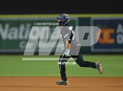 Thumbnail 2 in Santa Ana Valley vs. Rolling Hills Prep (Halo Classic) photogallery.