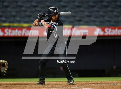 Thumbnail 3 in Santa Ana Valley vs. Rolling Hills Prep (Halo Classic) photogallery.