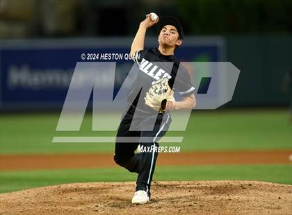 Thumbnail 3 in Santa Ana Valley vs. Rolling Hills Prep (Halo Classic) photogallery.