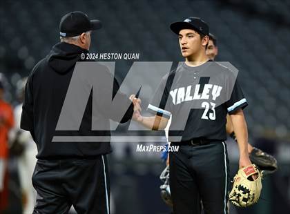 Thumbnail 2 in Santa Ana Valley vs. Rolling Hills Prep (Halo Classic) photogallery.
