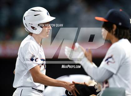 Thumbnail 2 in Santa Ana Valley vs. Rolling Hills Prep (Halo Classic) photogallery.