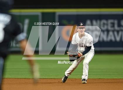 Thumbnail 1 in Santa Ana Valley vs. Rolling Hills Prep (Halo Classic) photogallery.