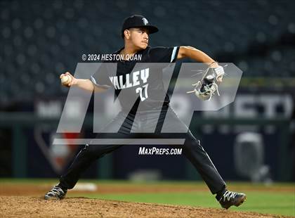 Thumbnail 1 in Santa Ana Valley vs. Rolling Hills Prep (Halo Classic) photogallery.