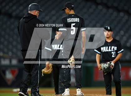 Thumbnail 1 in Santa Ana Valley vs. Rolling Hills Prep (Halo Classic) photogallery.