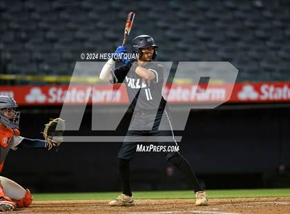Thumbnail 2 in Santa Ana Valley vs. Rolling Hills Prep (Halo Classic) photogallery.