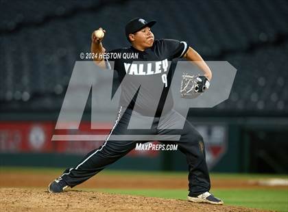 Thumbnail 3 in Santa Ana Valley vs. Rolling Hills Prep (Halo Classic) photogallery.
