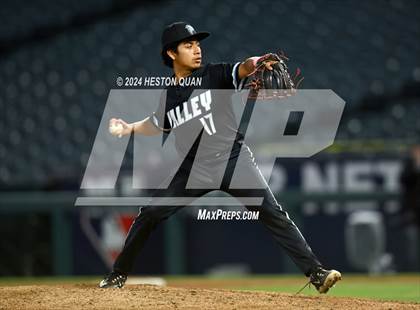 Thumbnail 3 in Santa Ana Valley vs. Rolling Hills Prep (Halo Classic) photogallery.