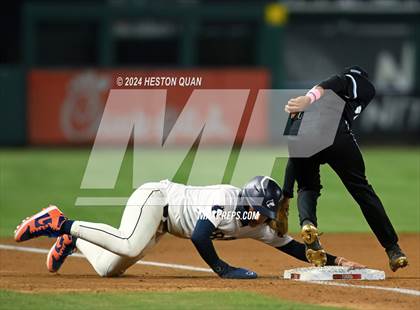 Thumbnail 3 in Santa Ana Valley vs. Rolling Hills Prep (Halo Classic) photogallery.