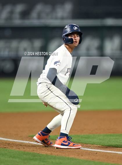 Thumbnail 2 in Santa Ana Valley vs. Rolling Hills Prep (Halo Classic) photogallery.