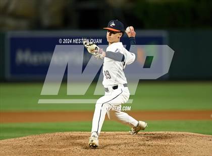 Thumbnail 2 in Santa Ana Valley vs. Rolling Hills Prep (Halo Classic) photogallery.