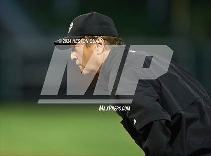 Thumbnail 1 in Santa Ana Valley vs. Rolling Hills Prep (Halo Classic) photogallery.