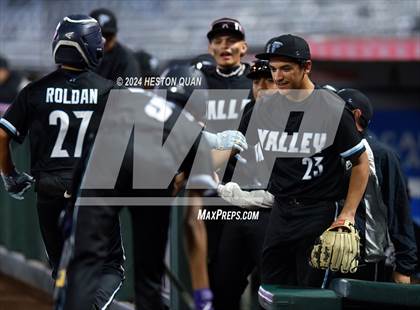 Thumbnail 2 in Santa Ana Valley vs. Rolling Hills Prep (Halo Classic) photogallery.