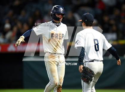 Thumbnail 2 in Santa Ana Valley vs. Rolling Hills Prep (Halo Classic) photogallery.