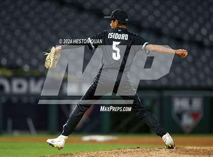 Thumbnail 3 in Santa Ana Valley vs. Rolling Hills Prep (Halo Classic) photogallery.