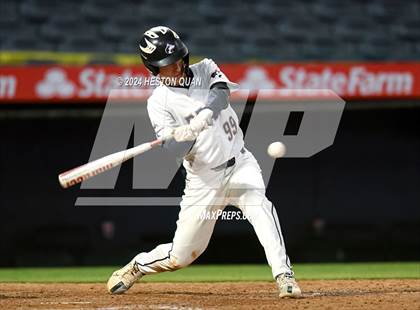 Thumbnail 2 in Santa Ana Valley vs. Rolling Hills Prep (Halo Classic) photogallery.