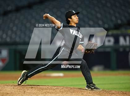 Thumbnail 2 in Santa Ana Valley vs. Rolling Hills Prep (Halo Classic) photogallery.