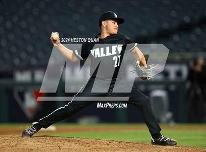 Thumbnail 2 in Santa Ana Valley vs. Rolling Hills Prep (Halo Classic) photogallery.