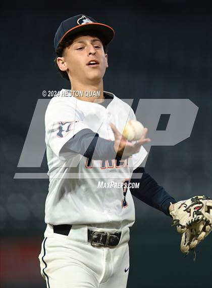 Thumbnail 2 in Santa Ana Valley vs. Rolling Hills Prep (Halo Classic) photogallery.