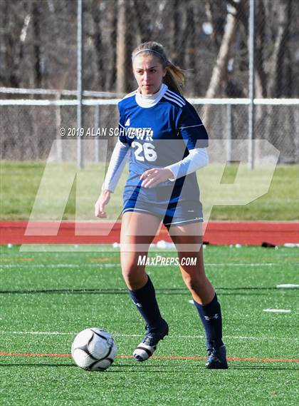 Thumbnail 2 in Spencerport vs. Shoreham-Wading River (NYSPHSAA Class A Final) photogallery.