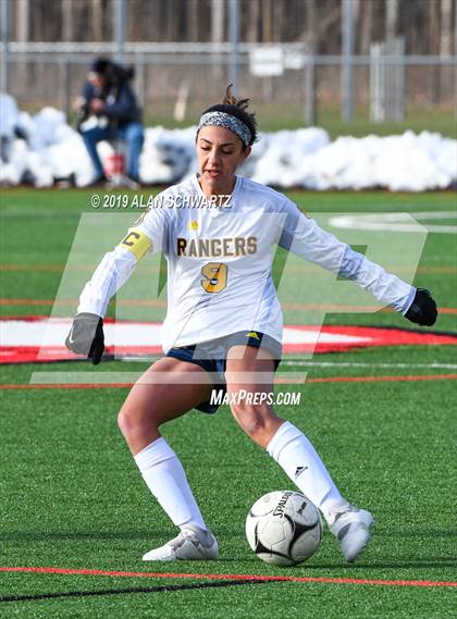 Thumbnail 2 in Spencerport vs. Shoreham-Wading River (NYSPHSAA Class A Final) photogallery.
