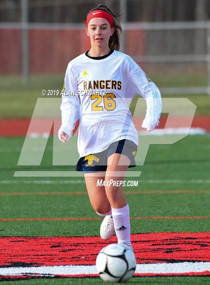 Thumbnail 3 in Spencerport vs. Shoreham-Wading River (NYSPHSAA Class A Final) photogallery.