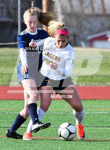 Thumbnail 1 in Spencerport vs. Shoreham-Wading River (NYSPHSAA Class A Final) photogallery.
