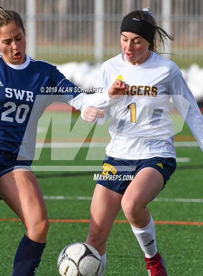 Thumbnail 2 in Spencerport vs. Shoreham-Wading River (NYSPHSAA Class A Final) photogallery.