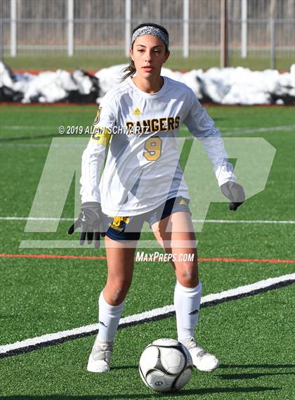 Thumbnail 2 in Spencerport vs. Shoreham-Wading River (NYSPHSAA Class A Final) photogallery.