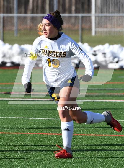 Thumbnail 2 in Spencerport vs. Shoreham-Wading River (NYSPHSAA Class A Final) photogallery.