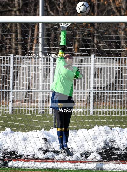 Thumbnail 1 in Spencerport vs. Shoreham-Wading River (NYSPHSAA Class A Final) photogallery.