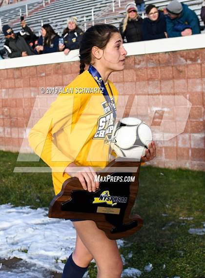 Thumbnail 1 in Spencerport vs. Shoreham-Wading River (NYSPHSAA Class A Final) photogallery.