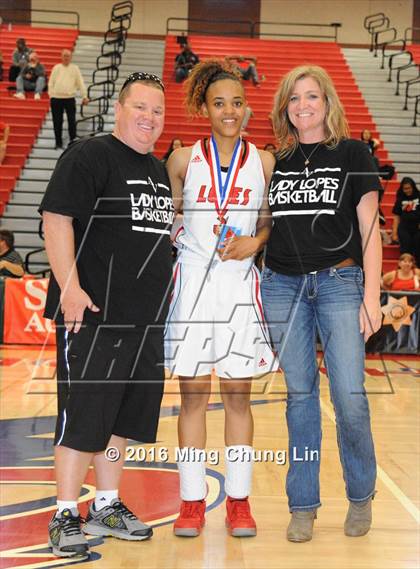 Thumbnail 3 in La Canada vs. Antelope Valley (CIF SoCal Regional D4 Final) photogallery.