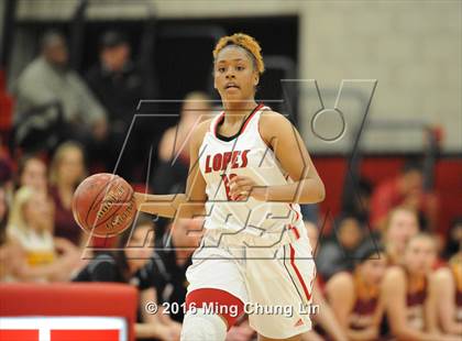 Thumbnail 2 in La Canada vs. Antelope Valley (CIF SoCal Regional D4 Final) photogallery.