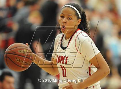 Thumbnail 3 in La Canada vs. Antelope Valley (CIF SoCal Regional D4 Final) photogallery.
