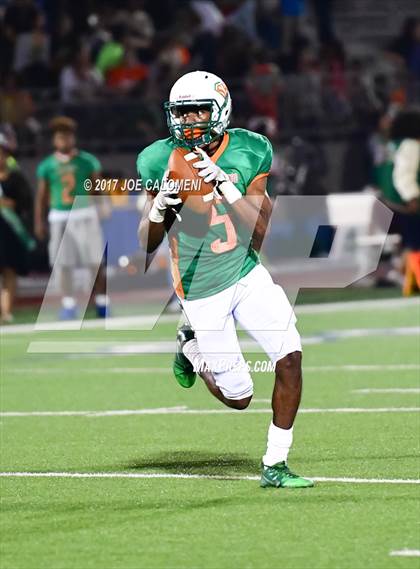 Thumbnail 1 in Jefferson vs Houston [Sam] photogallery.