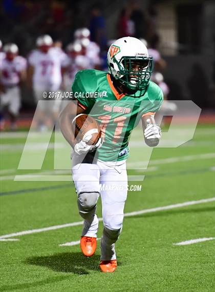 Thumbnail 1 in Jefferson vs Houston [Sam] photogallery.