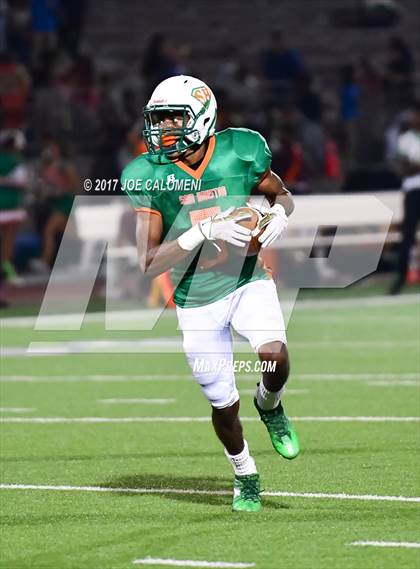 Thumbnail 2 in Jefferson vs Houston [Sam] photogallery.