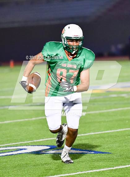Thumbnail 2 in Jefferson vs Houston [Sam] photogallery.