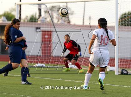 Thumbnail 2 in Orange vs. Bolsa Grande  photogallery.